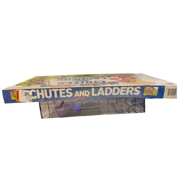 New in box Vintage 1979 Chutes and Ladders - Milton Bradley No. 4555 - Picture 5 of 7